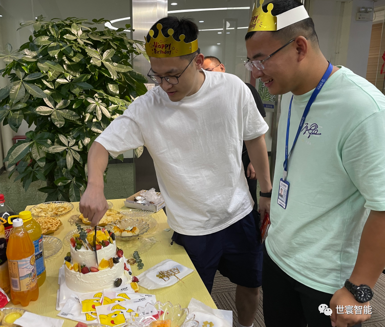 迎中秋,，慶生日 —— 我們在一起就是美好的“家”